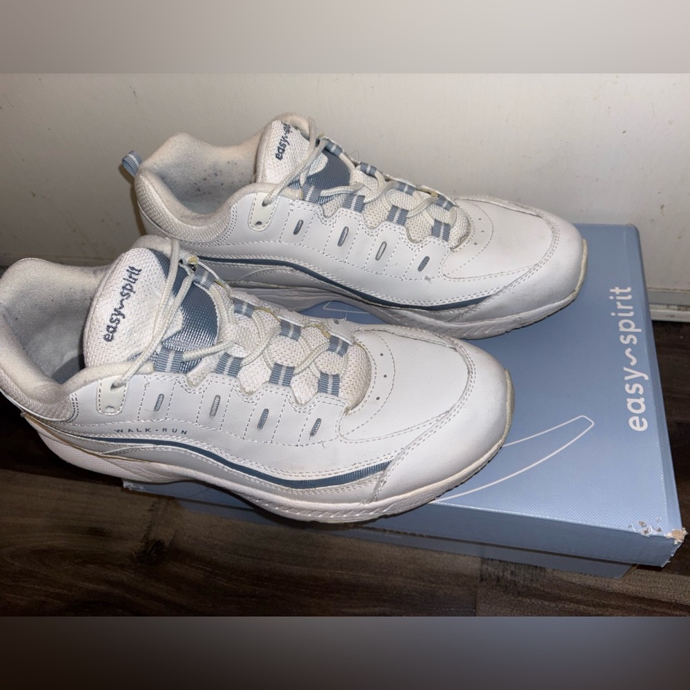 Easy Spirit White and Light Blue Athletic Shoes